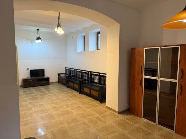 Alexandru Ion Cuza Disescu, ap 3 cam in vila/P+1+M,